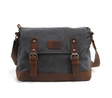 Factory wholesale vintage style waxy canvas messenger bag for men