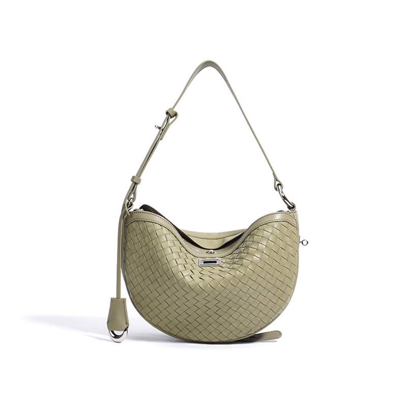 Chic Woven Leather Handbag Shoulder Bag for Trendy Women